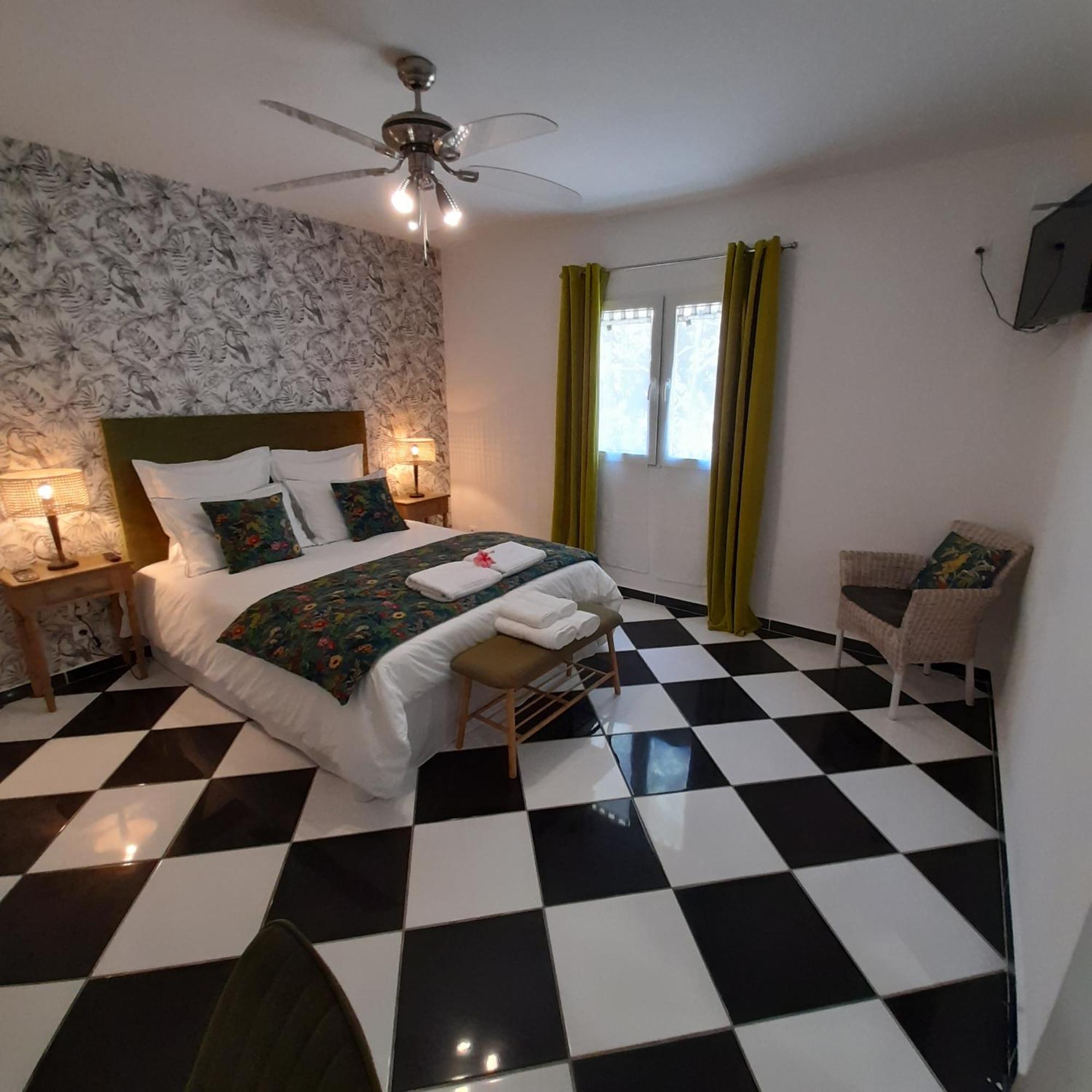 Villa Garriga Le Bois de Nefles  Habitación foto